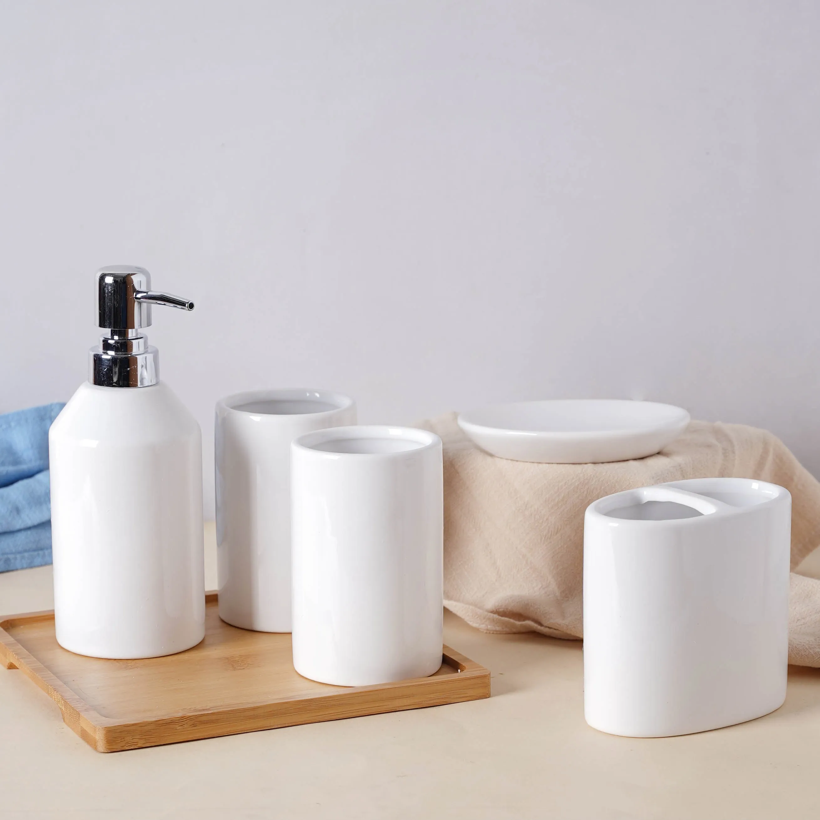 Bathroom Set of 5 White