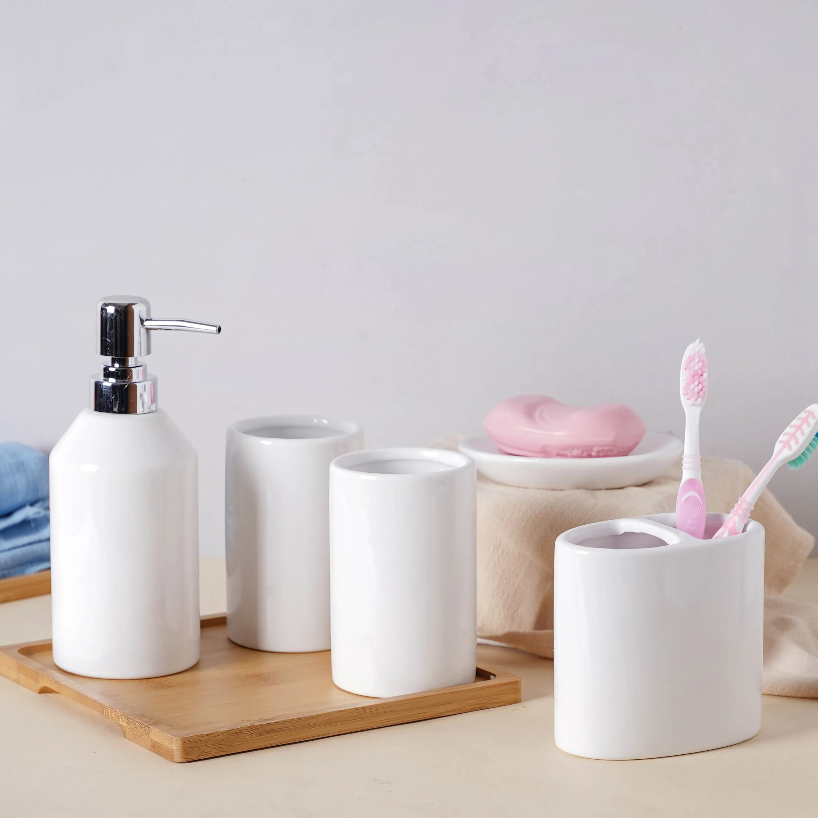 Bathroom Set of 5 White