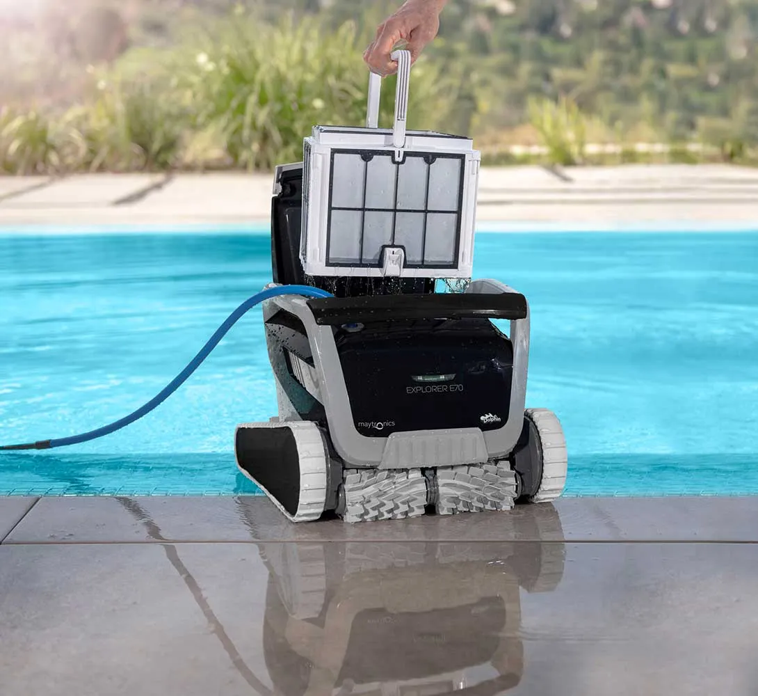 Dolphin Explorer E70 Pool Cleaner