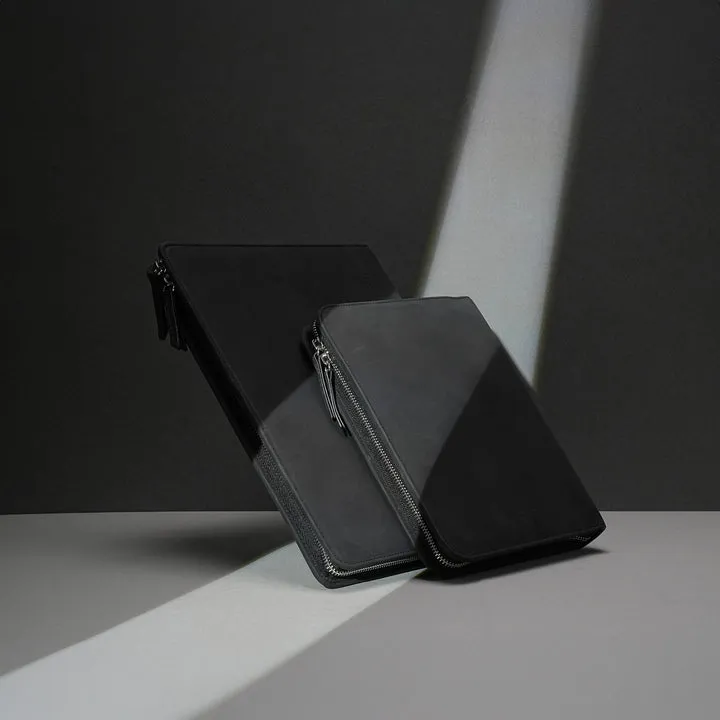 Endless Folio A4 in Black Leather