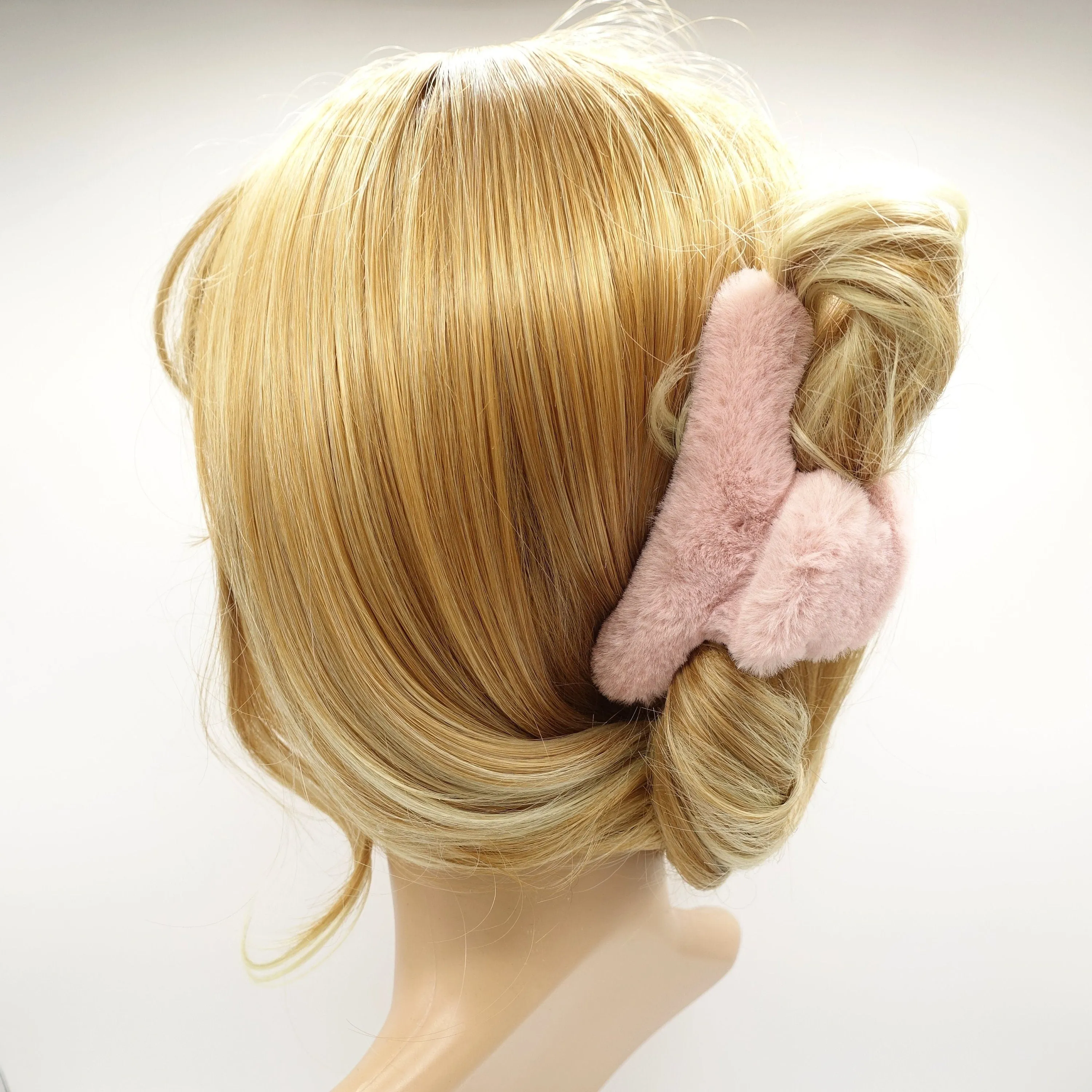 faux fur decorated hair claw Fall Winter clamp women hair accessory