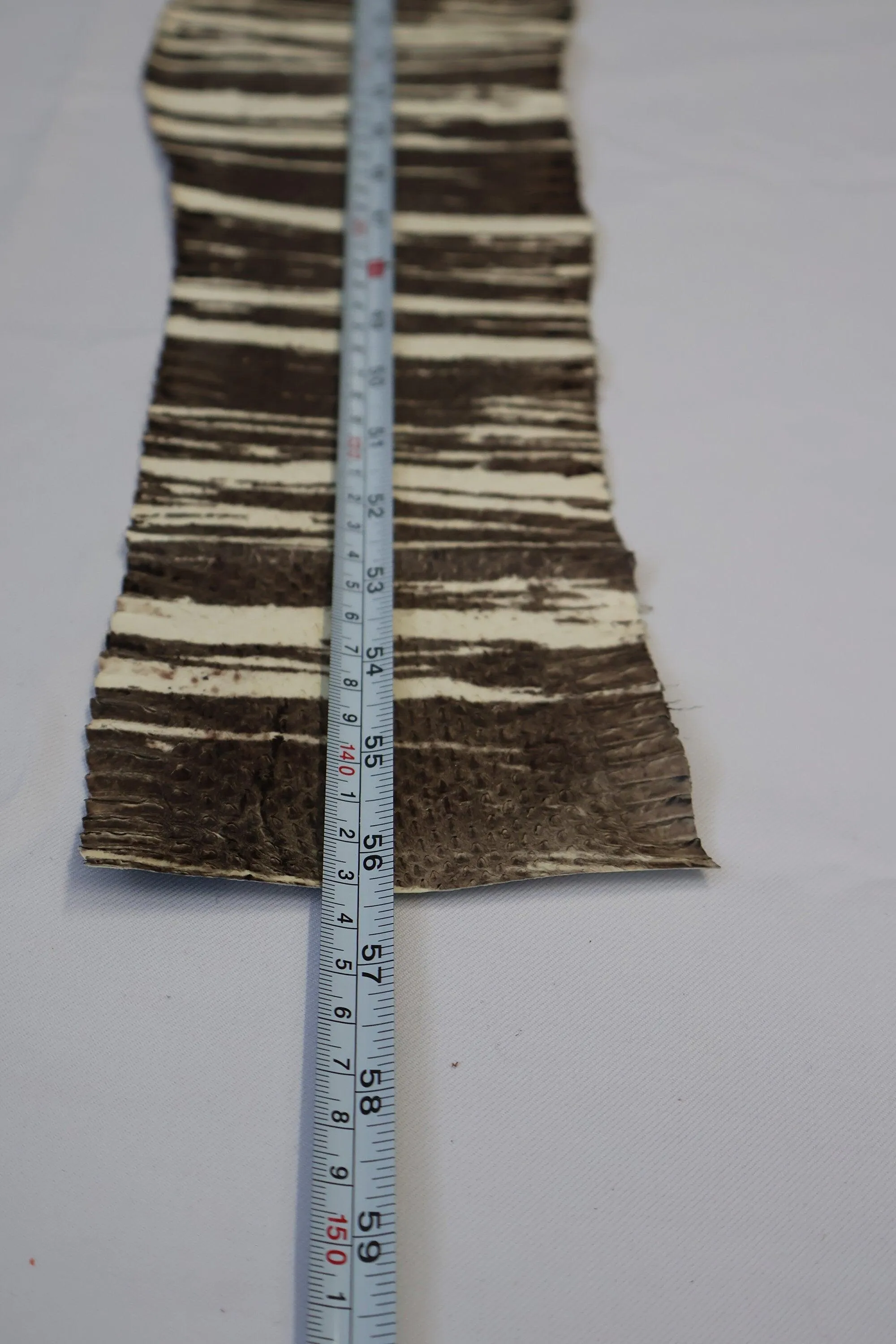 Genuine snakeskins, Real snake leather hide, thin and natural shine , thickness 0,3mm(1 oz)