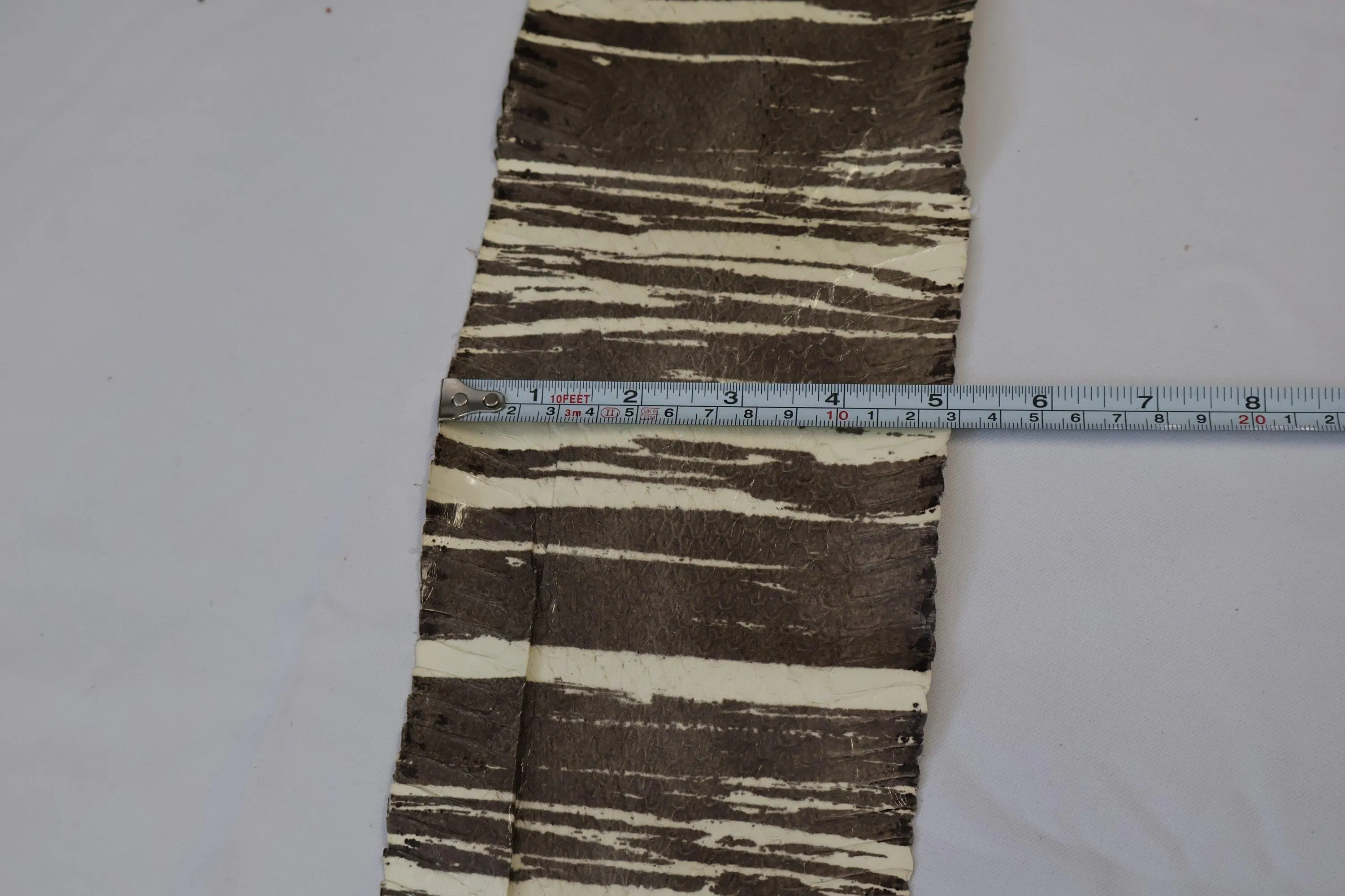 Genuine snakeskins, Real snake leather hide, thin and natural shine , thickness 0,3mm(1 oz)