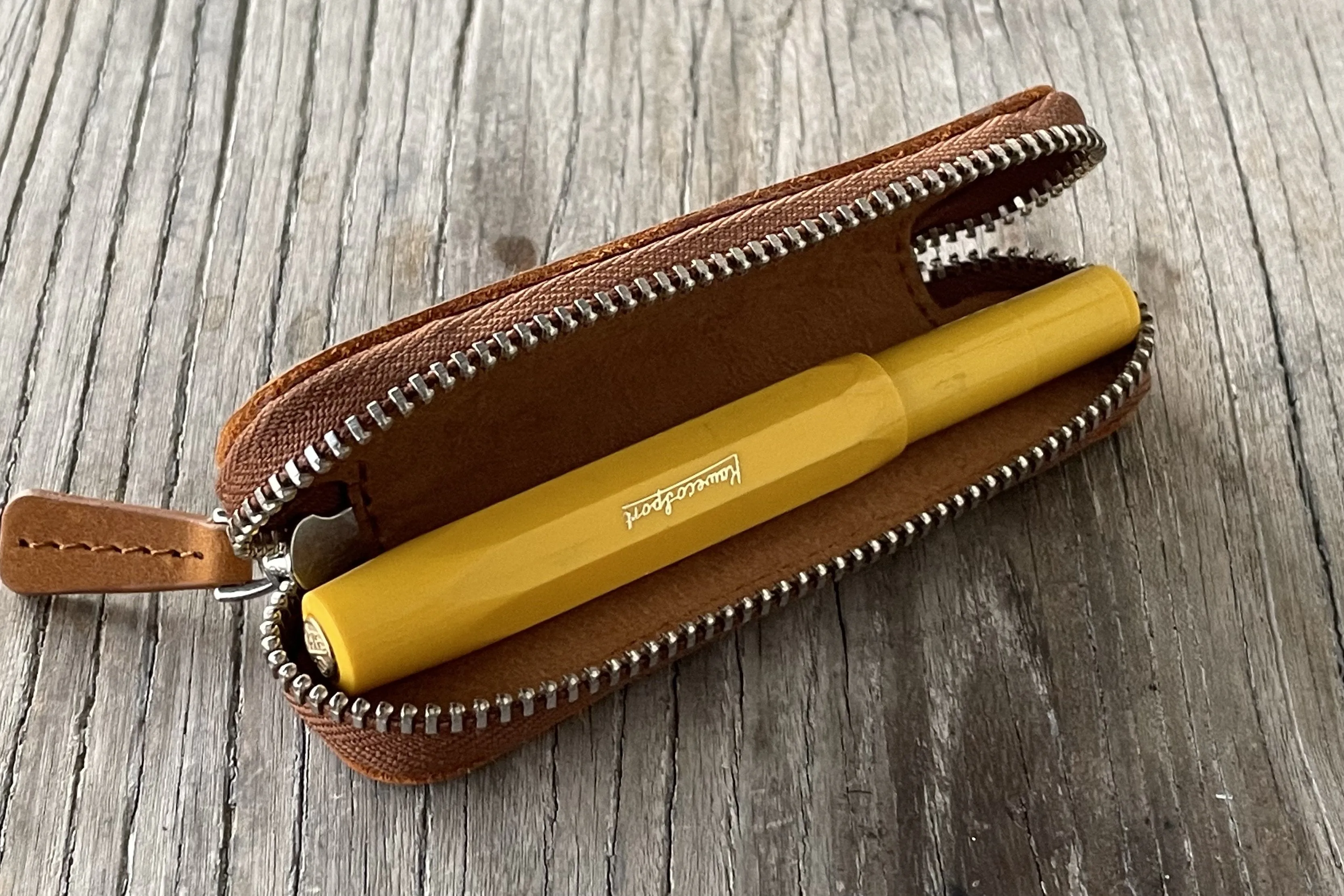 Leather Zippered Single Pen Case for Kaweco - Pocket Pen - Crazy Horse Brown