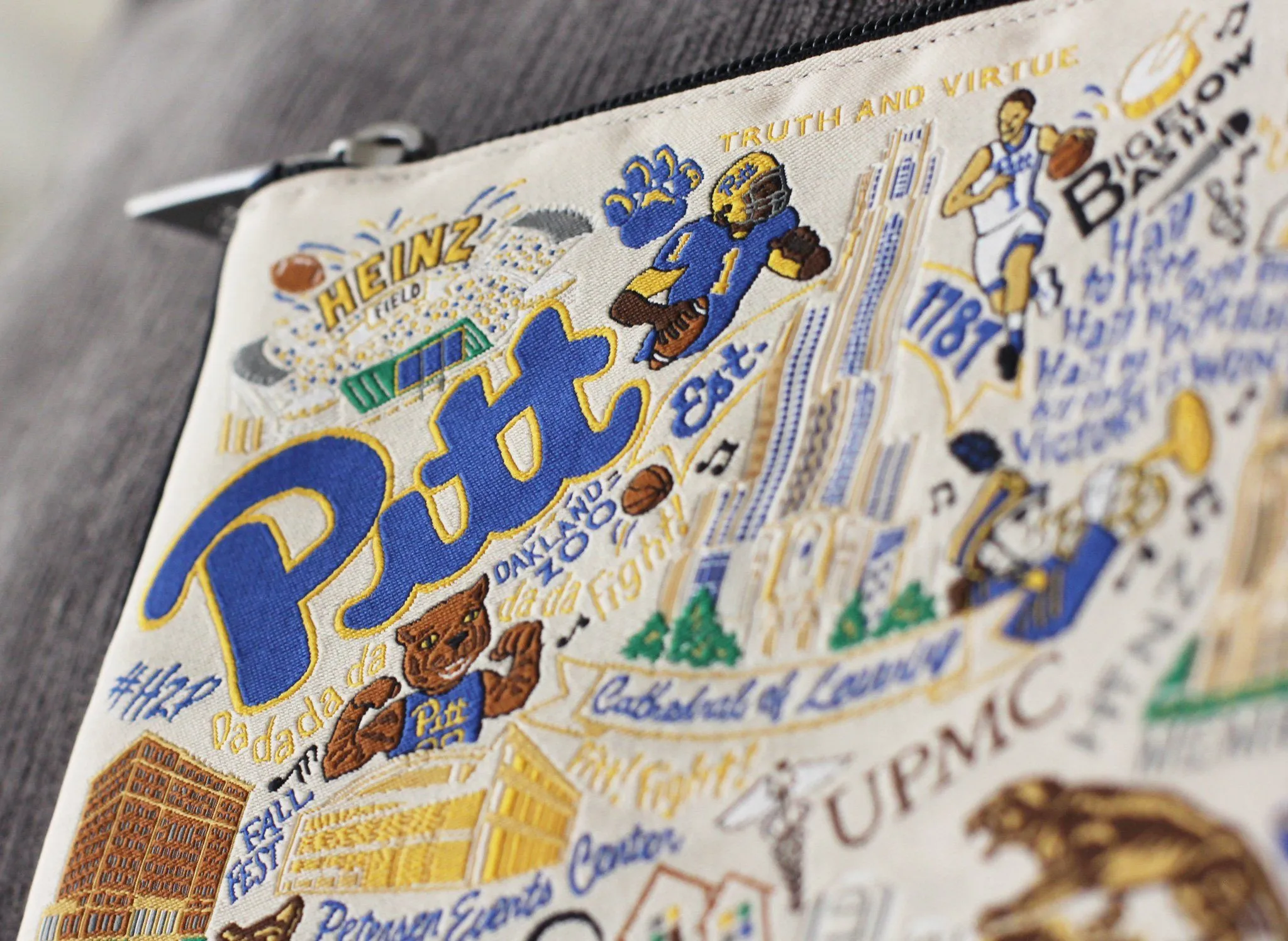 Pittsburgh, University of Collegiate Zip Pouch